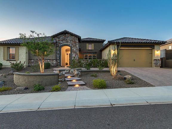 3rd image of 10046 W White Feather Ln