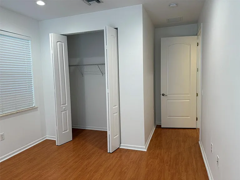 230 N G St — Photo 12