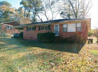 572 Woodland Hills Dr, Athens, GA 30606
