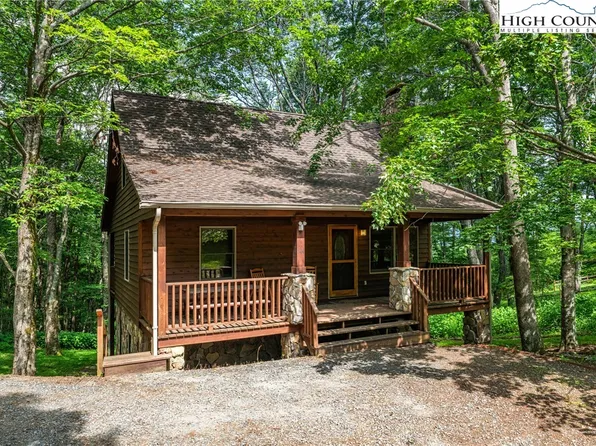 144 Spice Apple Way, Banner Elk, NC 28604