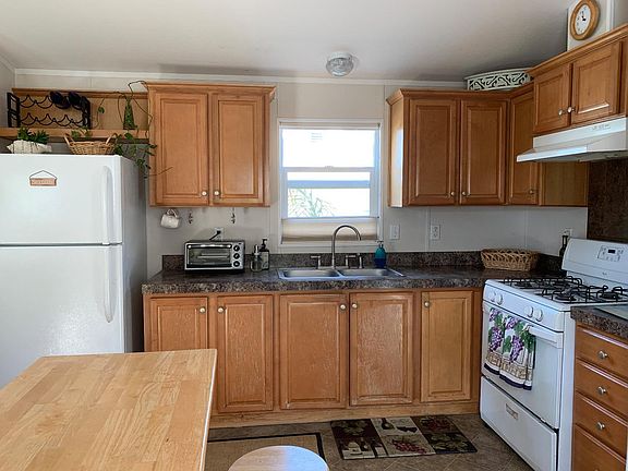 5th image of 2565 Portola Dr Space 13
