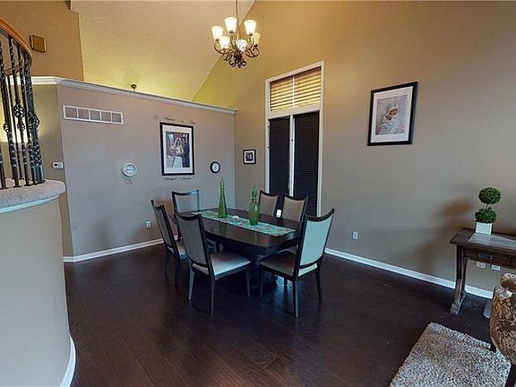 4th image of 21629 W 54th St