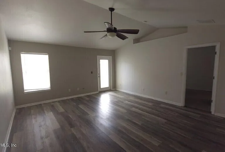 11155 Stanley Steamer Ln — Photo 6