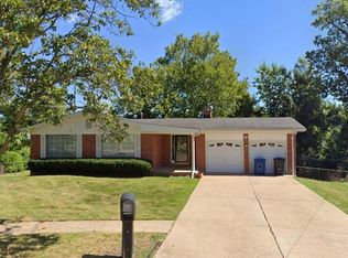 1276 Elkhart Dr, Saint Louis, MO 63135