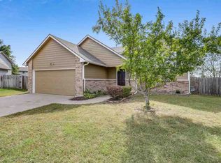 1203 E Summerwood Cir, Goddard, KS 67052