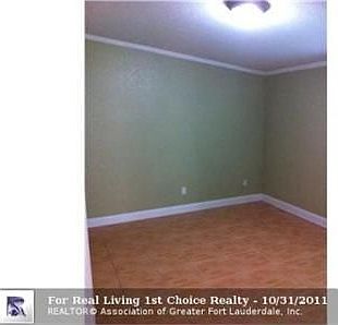 5th image of 9421 S Meadows Cir