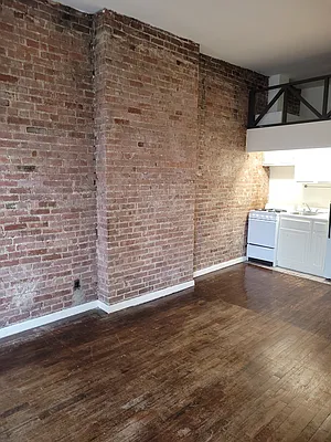 Rented by Guidance Realty Corp. | media 21