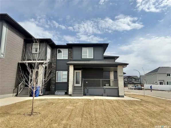 254 Brighton GATE, Saskatoon, SK S7V 0R1