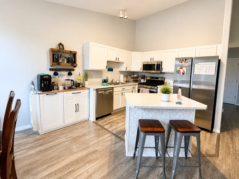 209 Dailey Ave #13 — Photo 8