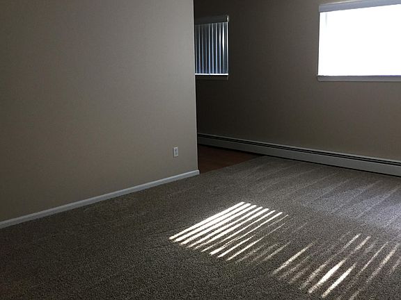 4th image of 6127 Eastman Ave APT 12B