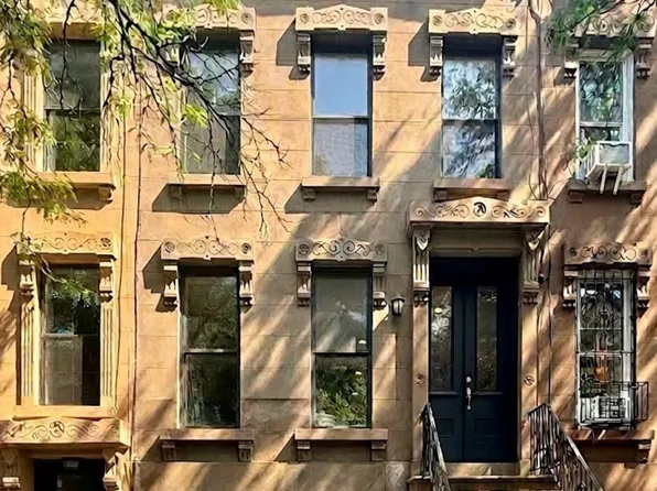 585 Putnam Avenue image 1 of 12