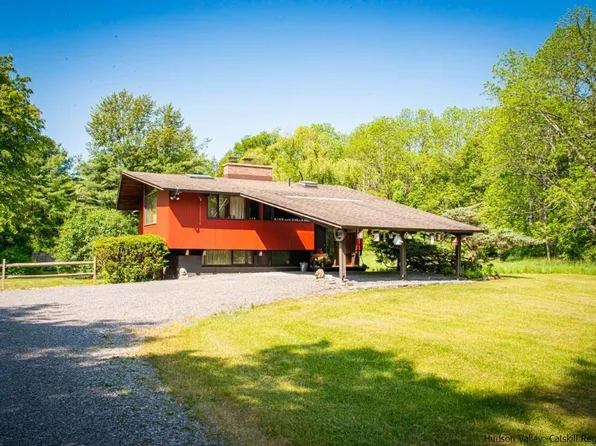 204 Marcott Road, Cottekill, NY 12419