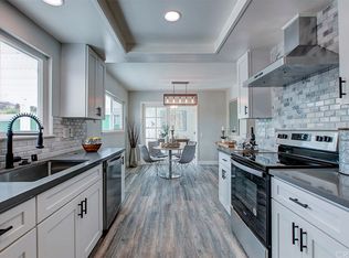 16475 Bernardo Oaks Dr, San Diego, CA 92128