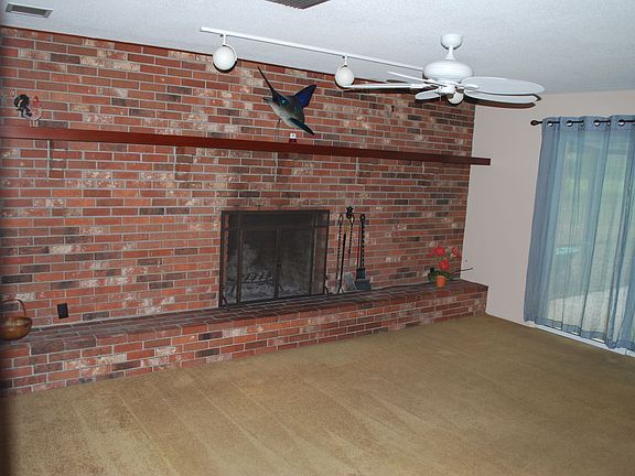 5th image of 1121 Sheeler Ave