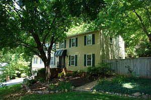 1st image of 104 Niblick Cir