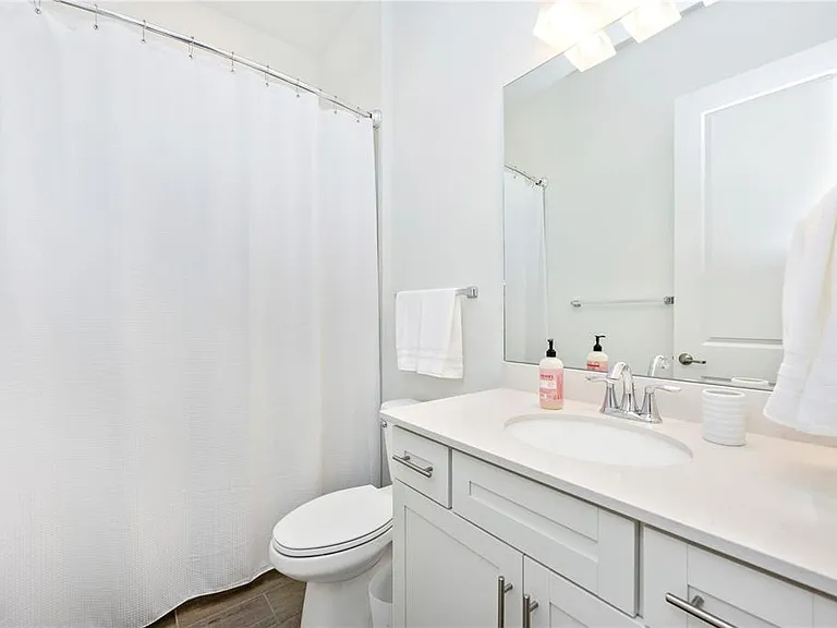 17662 Santorini Ct — Photo 35