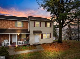 135 Bungalow Rd, Enola, PA 17025