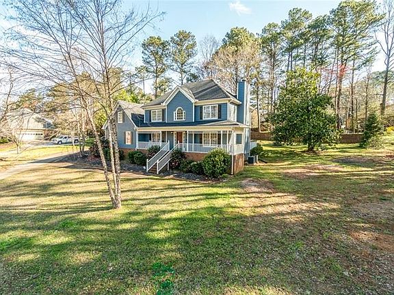 2nd image of 2173 Country Club Dr