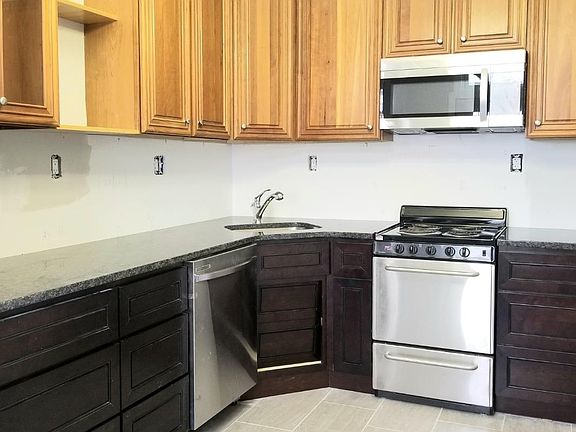 2nd image of 716 S 51st St #1-B