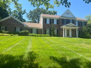 5449 N Tall Oaks Dr, Long Grove, IL 60047