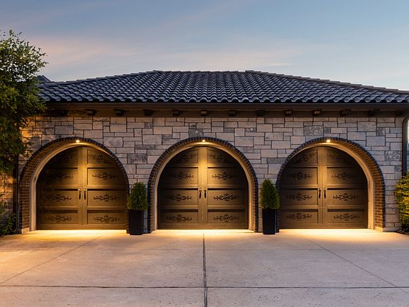 2nd image of 6109 Crystal Cove Ct