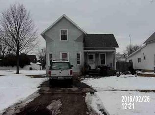 537 W Beaver St, Saint Anne, IL 60964