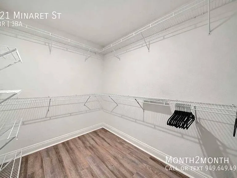 421 Minaret St — Photo 40