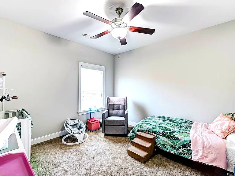 110 Tablerock Ct — Photo 31