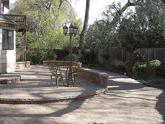 new plaza-style backyard