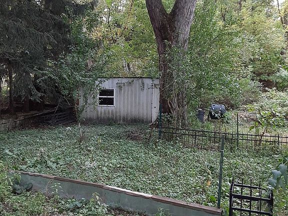 4th image of 3 E Fairwater Ave