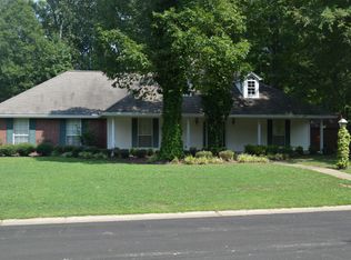 109 First Colony Cir, Columbus, MS 39702