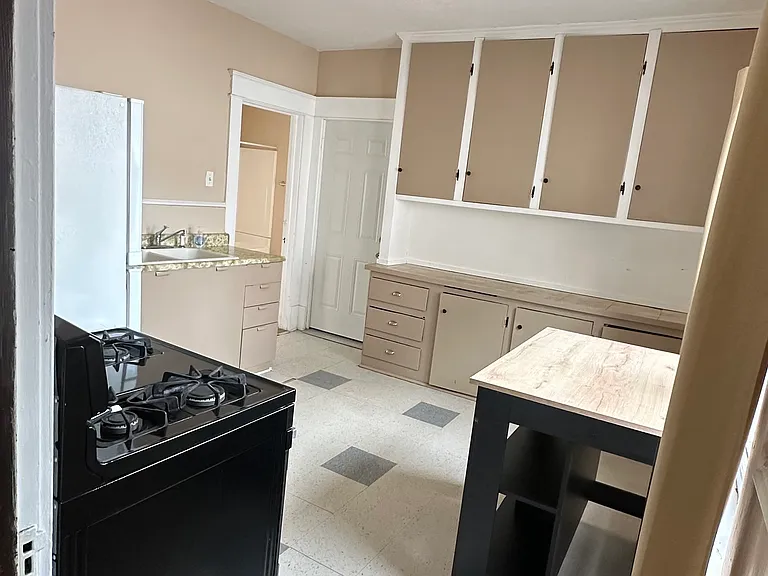 210 Southside Pkwy #2 — Photo 11