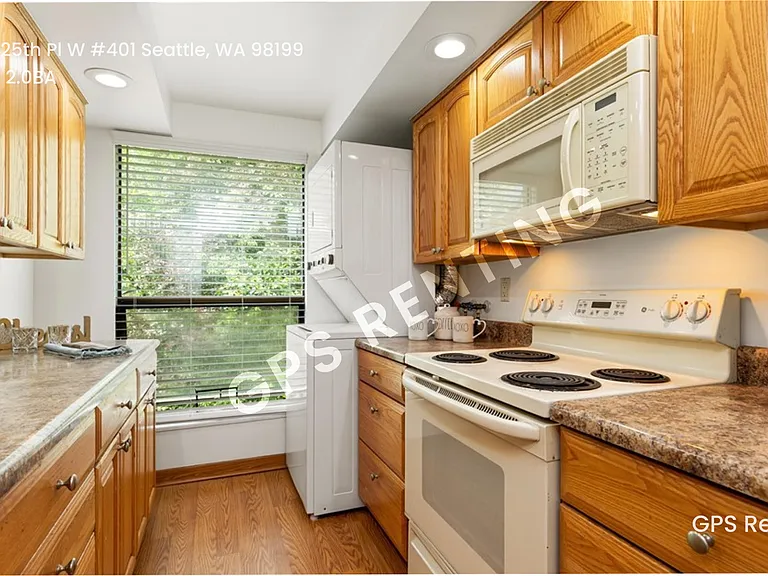 3710 25th Pl W #401 — Photo 18