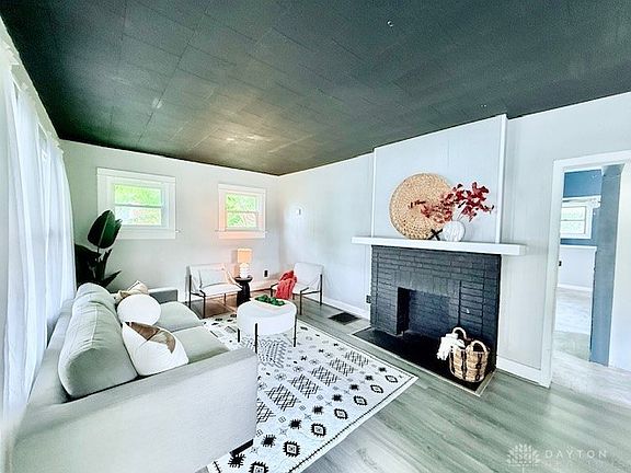 4th image of 332 N Garland Ave