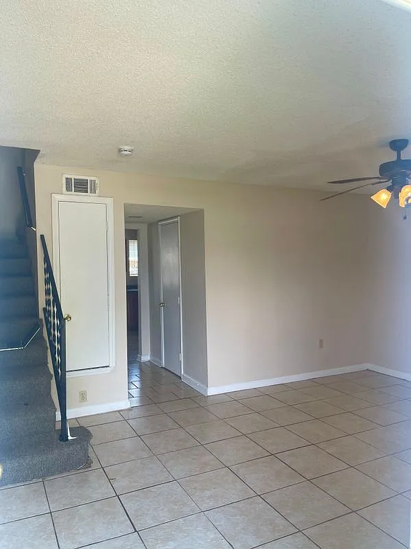 2 bed, 2.0 bath, 1120 sqft, $1,250 — Photo 2