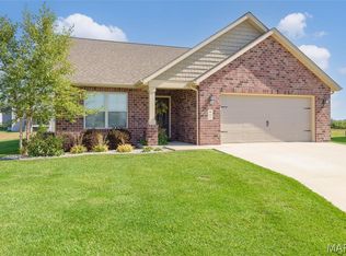 600 Ambrose Dr, O'Fallon, IL 62269