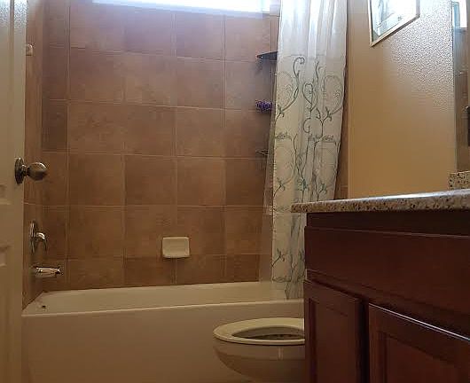 3rd image of 10801 Wyandotte Dr
