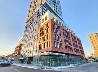 39 Mary St #1202, Barrie, ON L4N 1S9