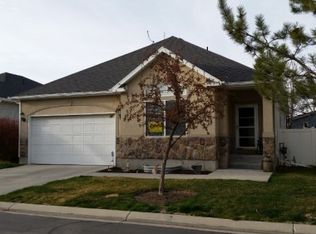 1136 W Autumn Leaf Ln, Taylorsville, UT 84123