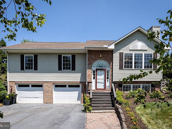 3rd image of 3251 Lanier Ln