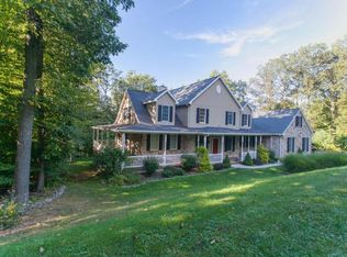 617 Horseshoe Trail Dr, Lebanon, PA 17042