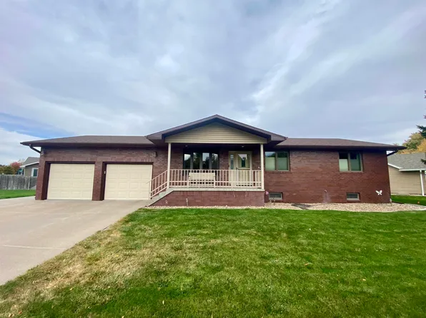 4902 K Ave, Kearney, NE 68847