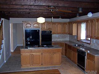 3rd image of 89 Franklin Ave