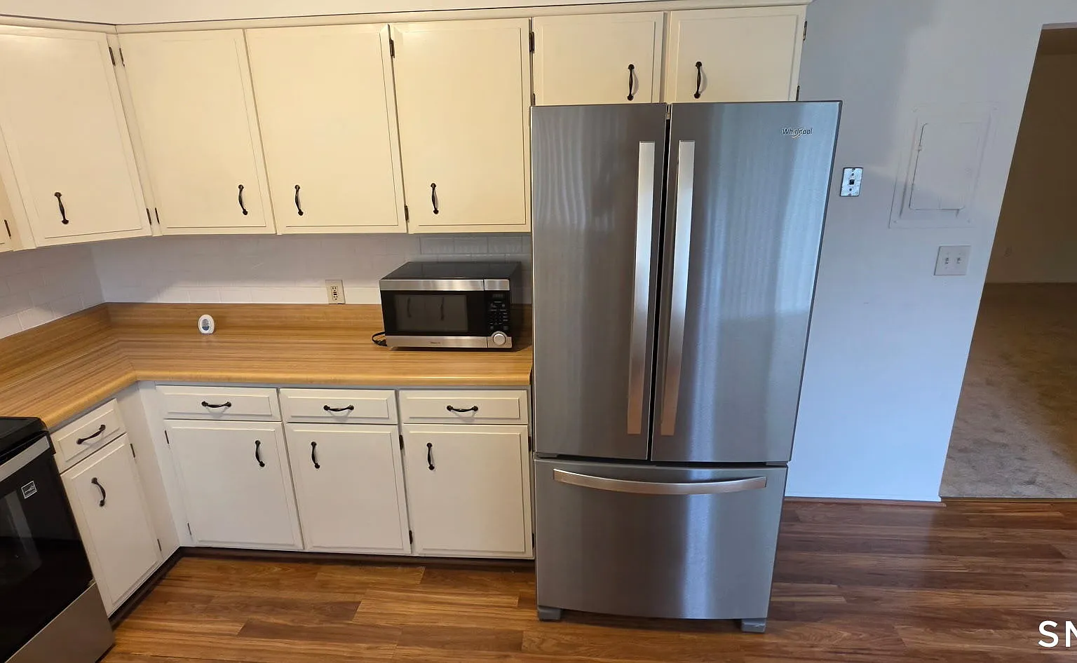 1 bed, 1.0 bath, 975 sqft, $1,900 — Photo 4
