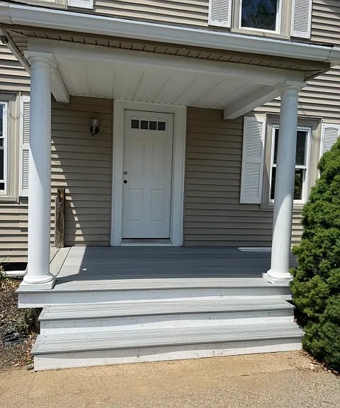 main entrance with sun deck