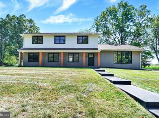 2423 Hepplewhite Dr, York, PA 17404