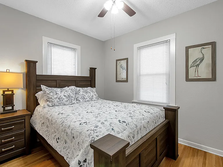 531 S Volutsia Ave — Photo 22