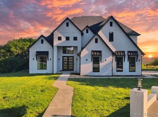 6321 S Ridgeview Rd, Owasso, OK 74055