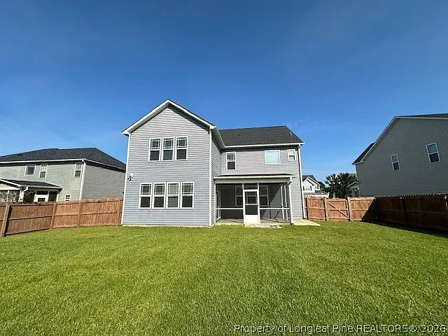 5 bed, 3.5 bath, 3015 sqft, $2,450 — Photo 2