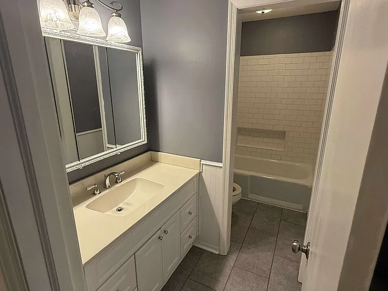 516 Oakview Rd — Photo 14